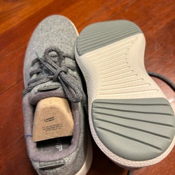 Allbirds - Picture 2 of 2
